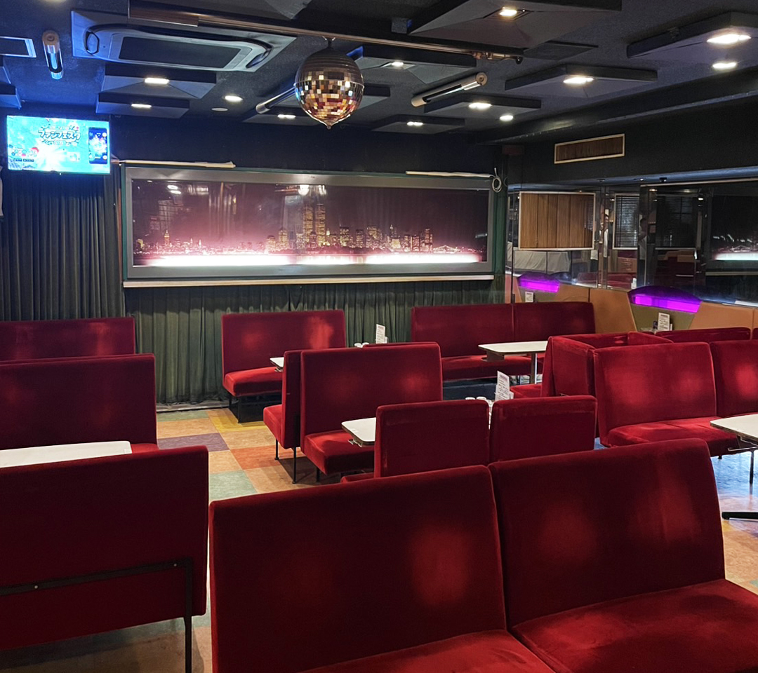 ヤングラウンジ　ザ・フレッシュ