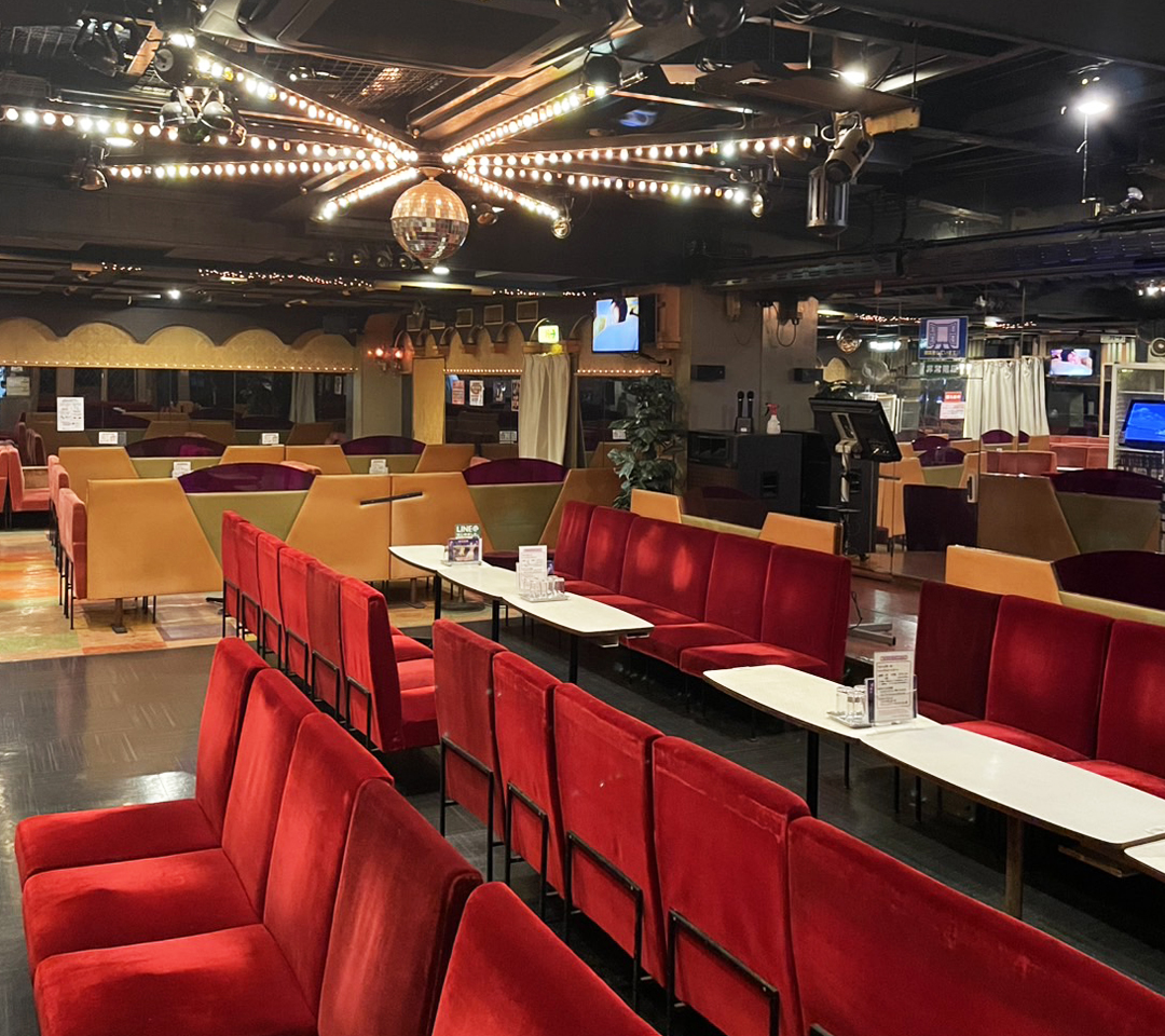 ヤングラウンジ　ザ・フレッシュ