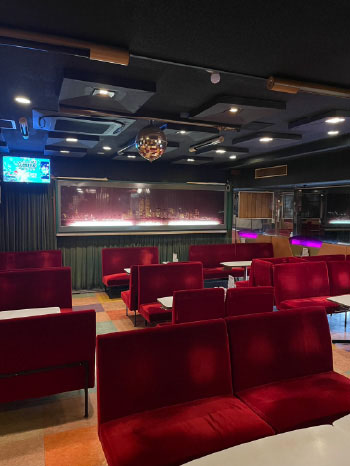 ヤングラウンジ　ザ・フレッシュ