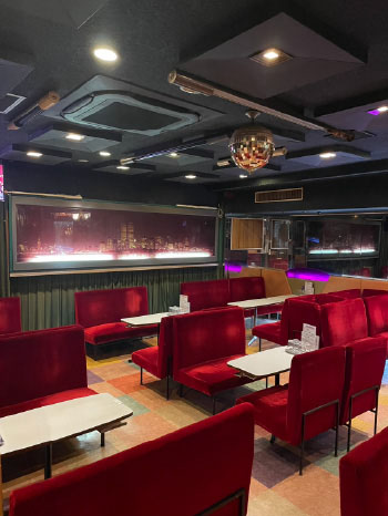 ヤングラウンジ　ザ・フレッシュ