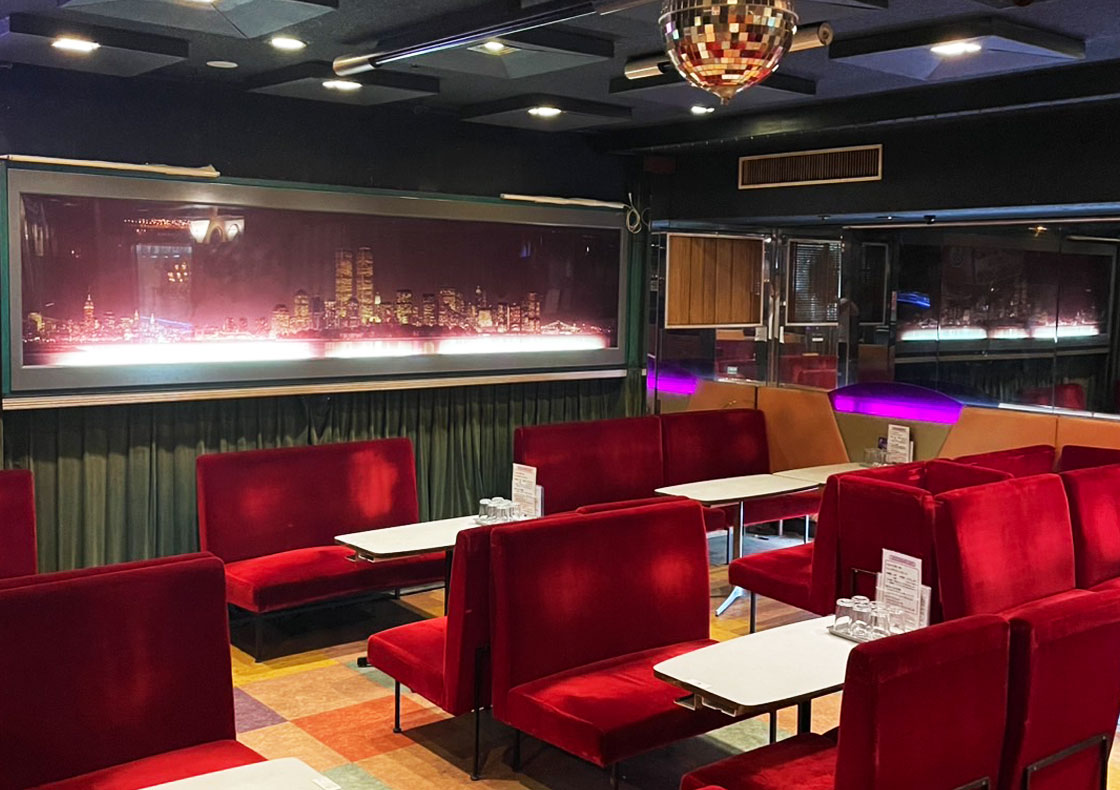 ヤングラウンジ　ザ・フレッシュ