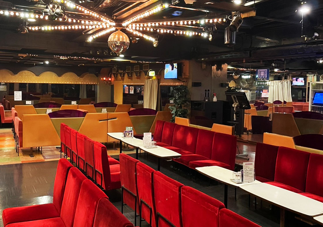 ヤングラウンジ　ザ・フレッシュ